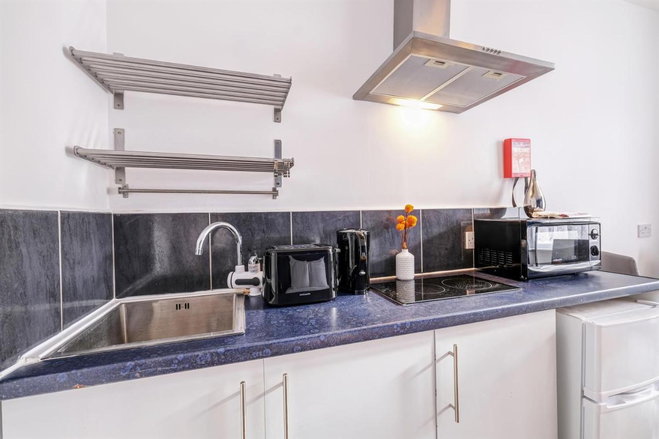 Fernbank Rooms Sudbury Hill, Harrow, Self-Contained Studios With En-Suite Harrow on the Hill Zewnętrze zdjęcie