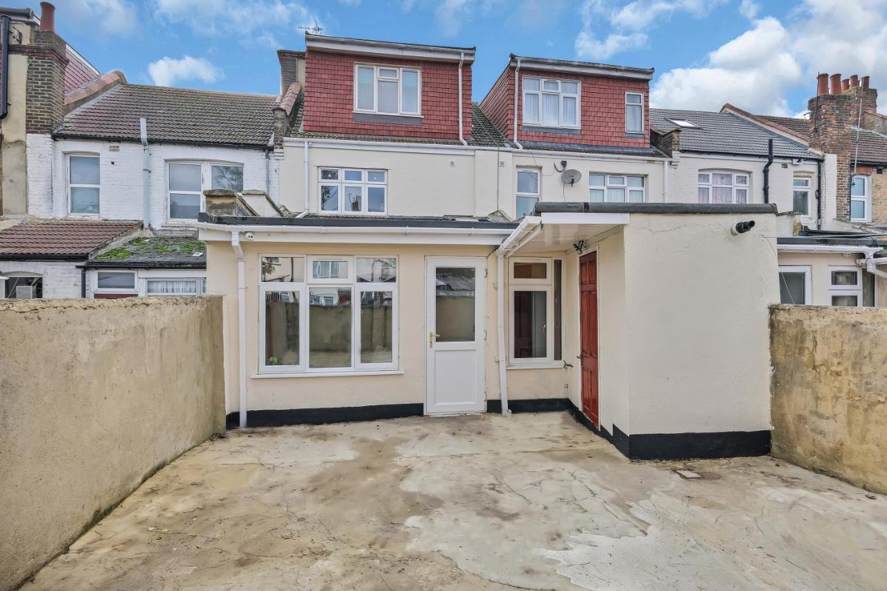 Fernbank Rooms Sudbury Hill, Harrow, Self-Contained Studios With En-Suite Harrow on the Hill Zewnętrze zdjęcie