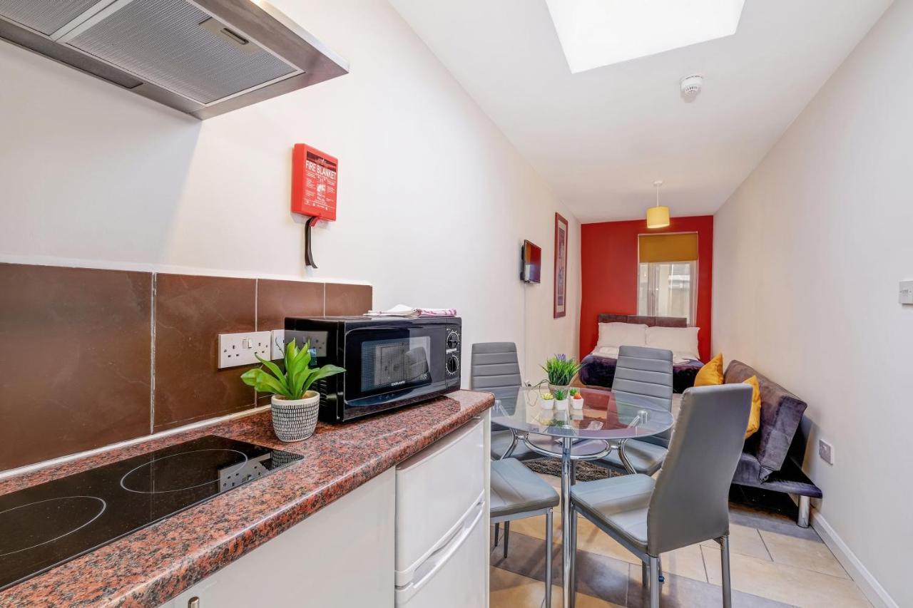 Fernbank Rooms Sudbury Hill, Harrow, Self-Contained Studios With En-Suite Harrow on the Hill Zewnętrze zdjęcie