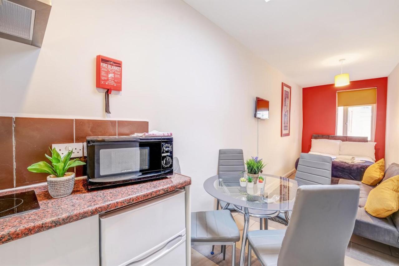 Fernbank Rooms Sudbury Hill, Harrow, Self-Contained Studios With En-Suite Harrow on the Hill Zewnętrze zdjęcie