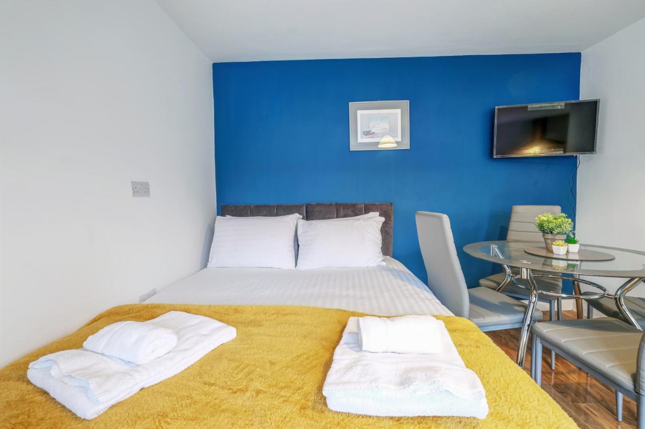 Fernbank Rooms Sudbury Hill, Harrow, Self-Contained Studios With En-Suite Harrow on the Hill Zewnętrze zdjęcie