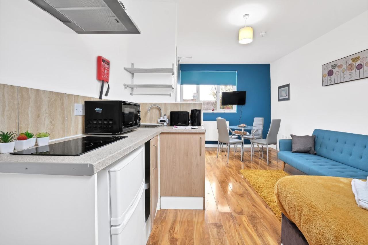 Fernbank Rooms Sudbury Hill, Harrow, Self-Contained Studios With En-Suite Harrow on the Hill Zewnętrze zdjęcie
